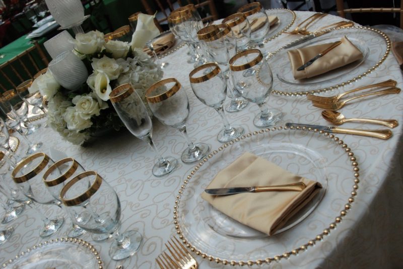 Dinnerware and napkins for event at Detroit Institute of Art