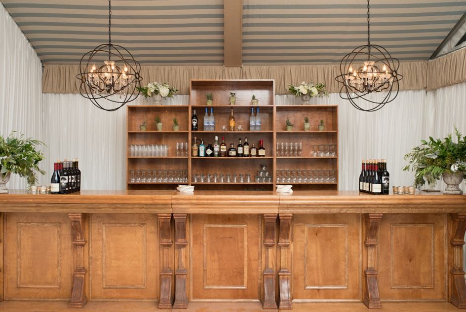 Blonde Back bar